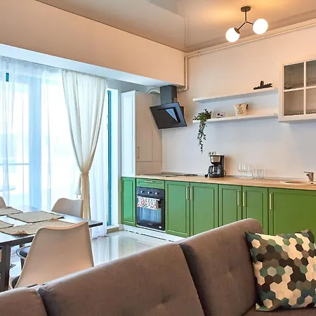 Apartment Alma Zev *