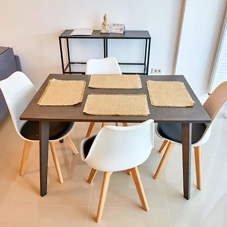 Alma Zev Lägenhet Năvodari