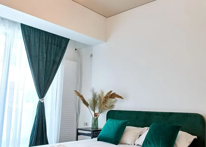 Lägenhet Alma Zev Năvodari