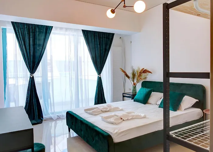 Lägenhet Alma Zev *