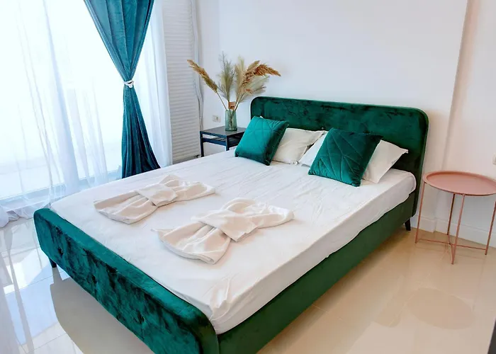 Alma Zev Lägenhet *